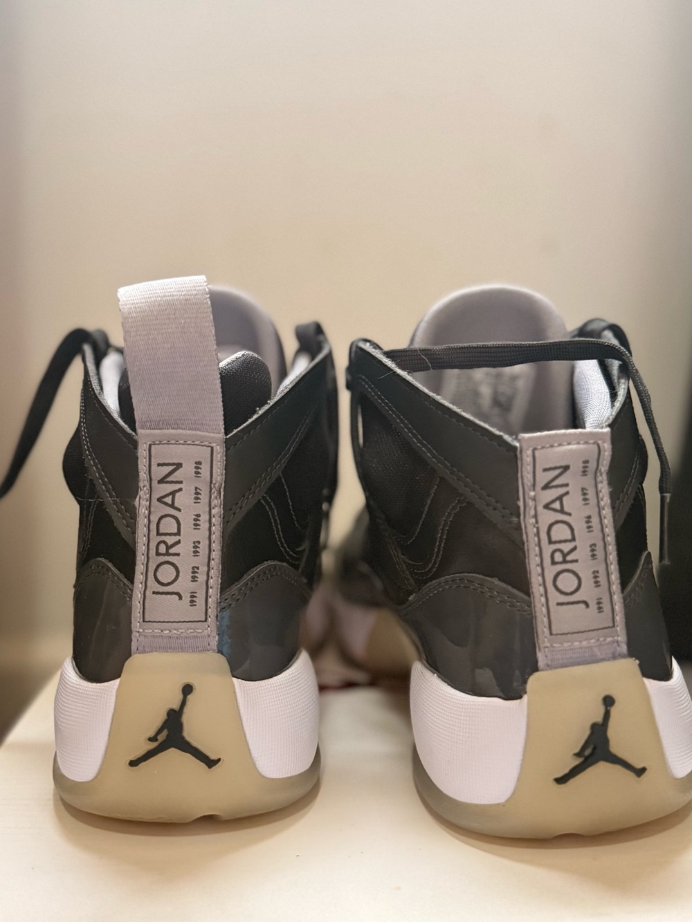 Woman Nike Jumpman two trey shoes - Picture 4 of 4